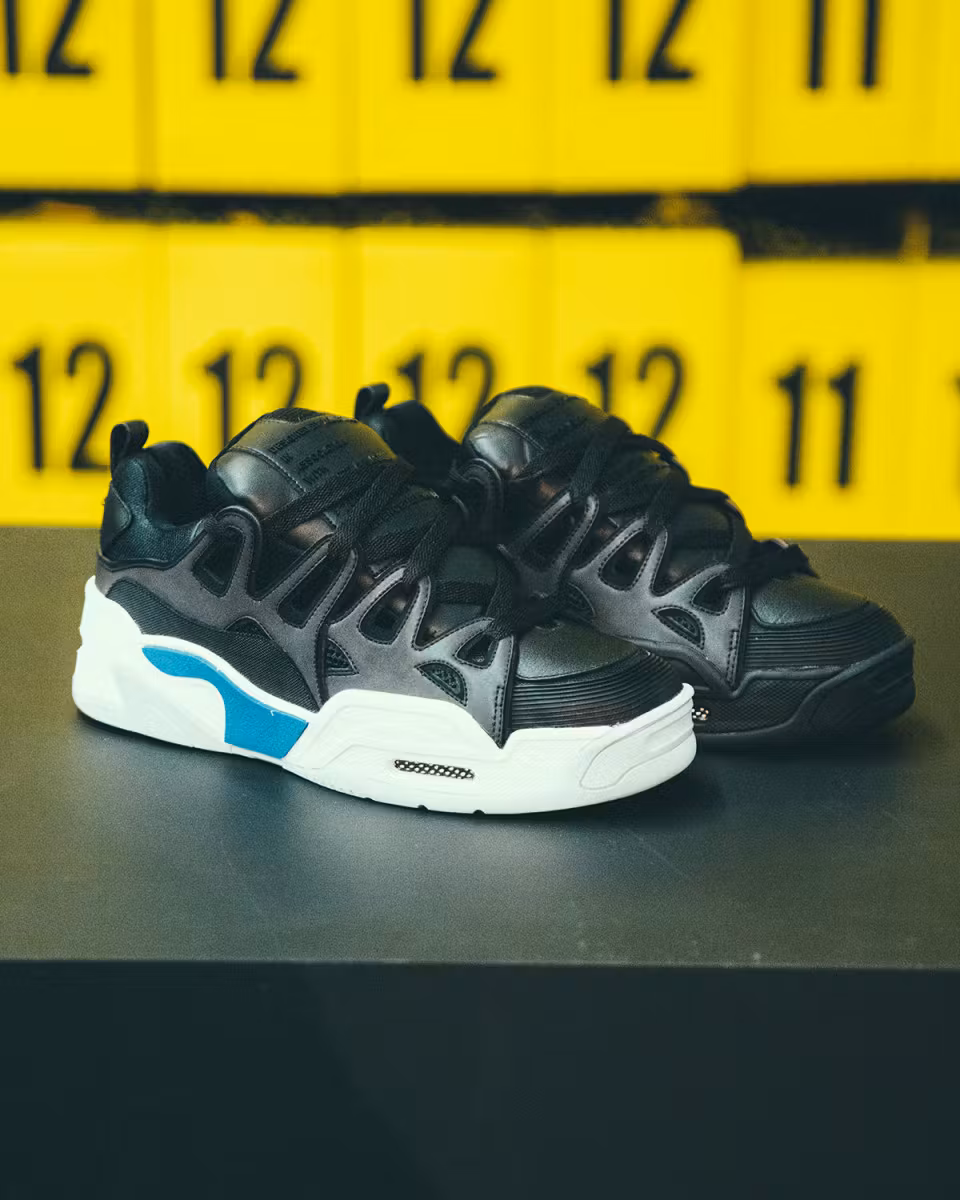 2001 dc shoes
